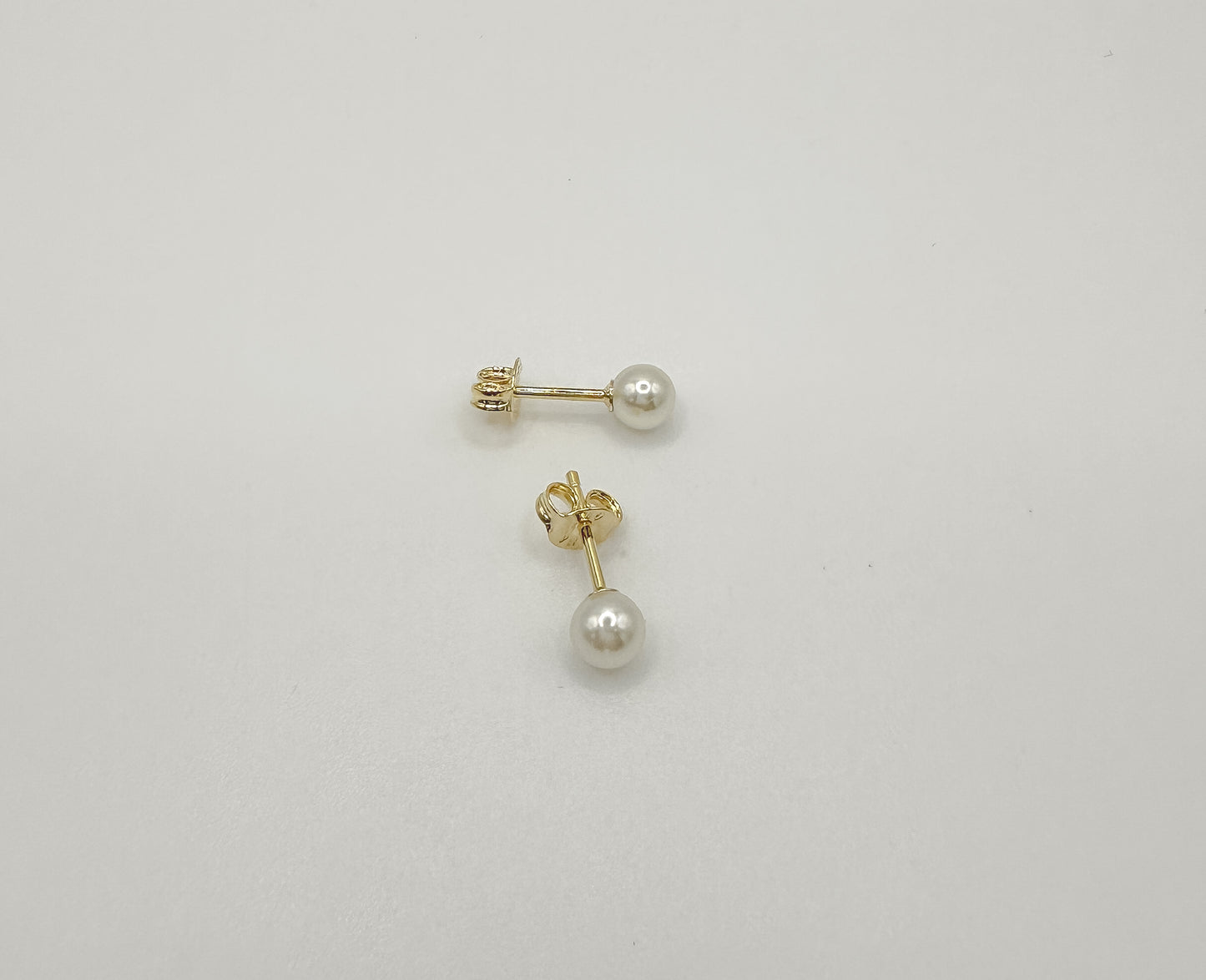 Haley Pearl Studs